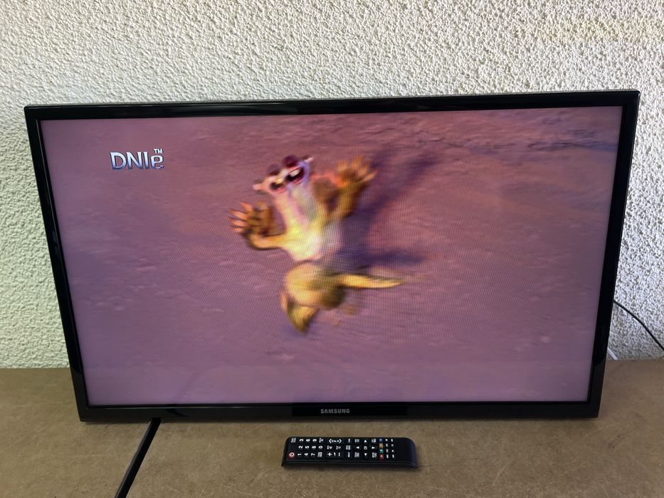 Телевизор Samsung LED 32“ - HG32EC470GW