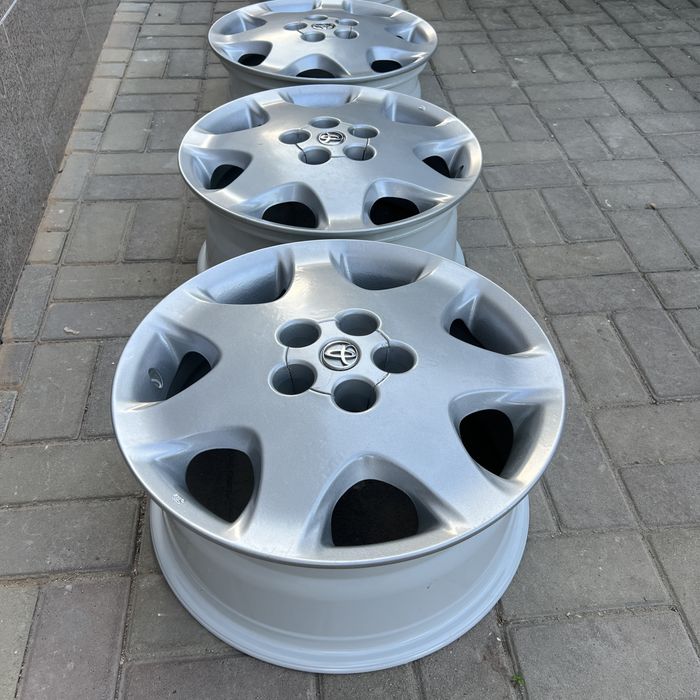 Комплект дисков R17 Тойота Лексус