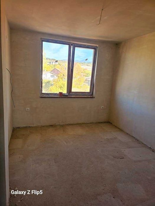 Продава се Тристаен апартамент в Казанлък - 90 кв.м за 963 €/кв.м - Снимка #3