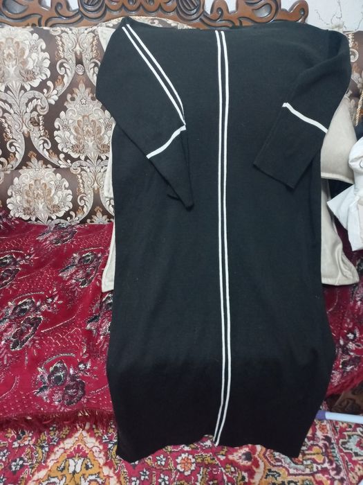 Платье женская вязка и юбка атласная