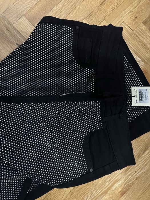 Дамски дънки с камъни