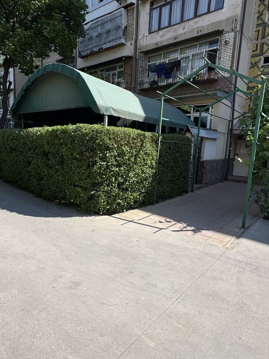Срочно Продаётся 3 комнатная квартира 1 этаж