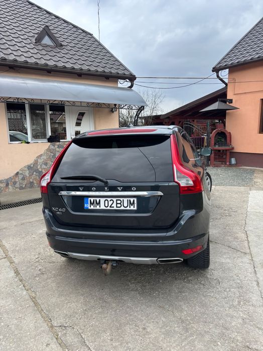 VOLVO XC60 2017 — imagine 5