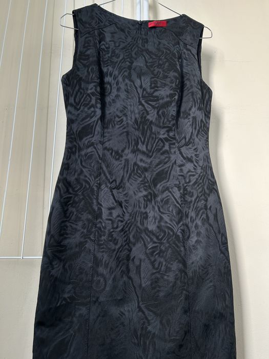 Hugo Boss уникална елегантна рокля