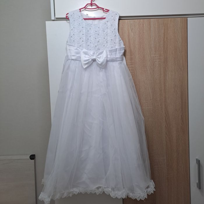 Продам платье белое