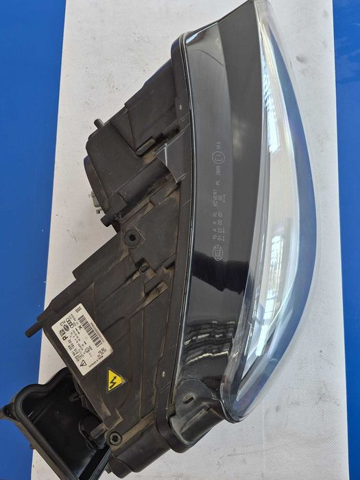 far dreapta Audi  A6,  an 2009-2014, 4H0 941 004 P