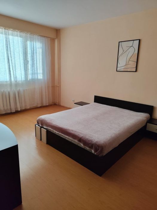 Двустаен апартамент в ж.к. Гоце Делчев.