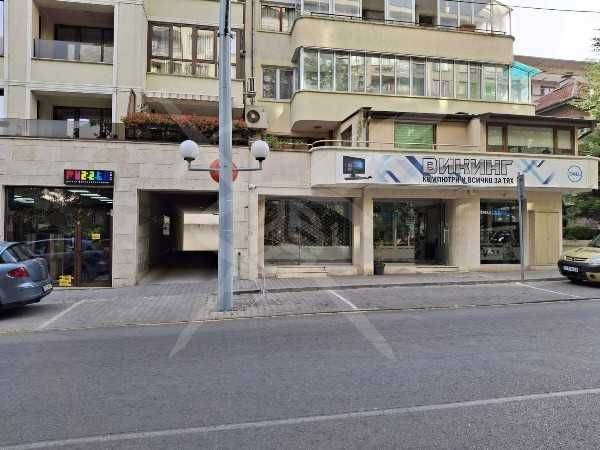 Магазин под наем  в Операта 164634