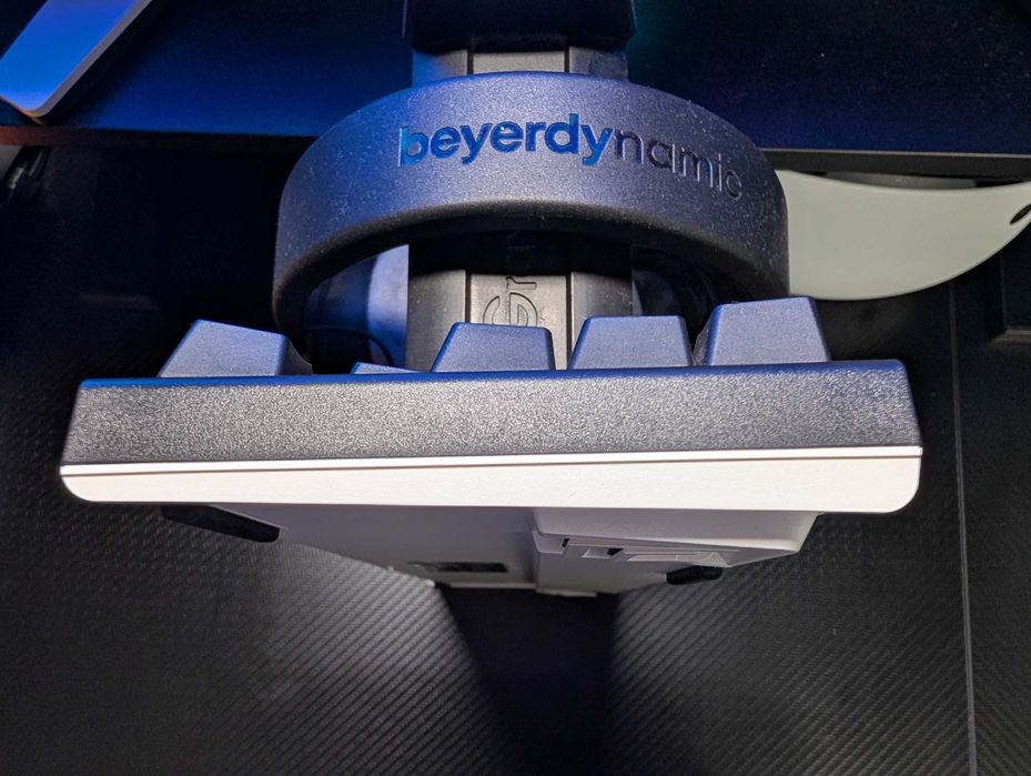 Tastatura Ducky One 2 SF RGB Cherry MX Blue