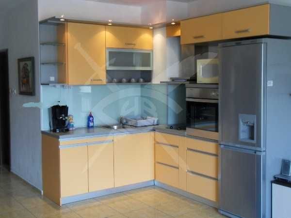 Тристаен апартамент под наем в Христо Смирненски 11663611