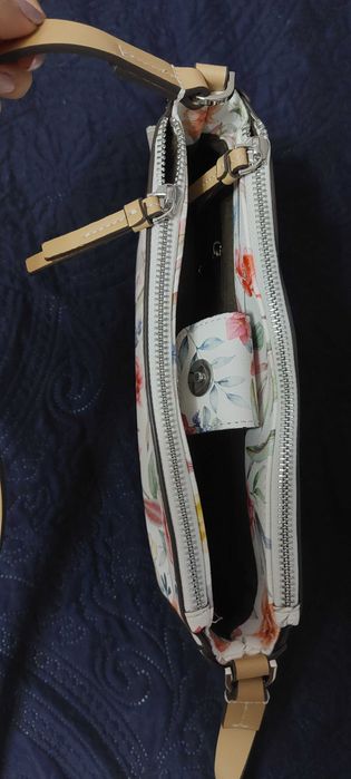 Дамска чанта за през рамо