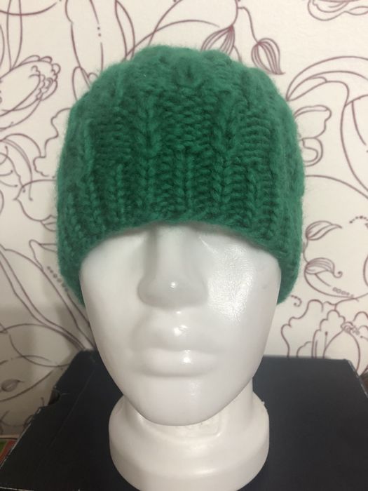 Шапочки ручной работы.