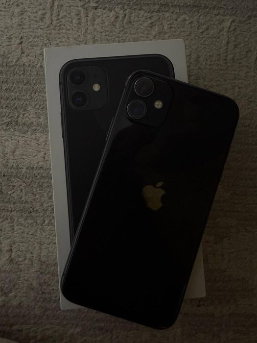 iPhone 11 черный/iPhone 11 белый