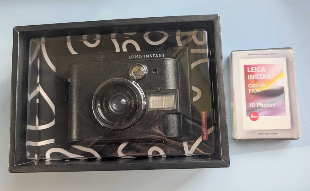 Нов Lomo Instant Mini Black фотоапарат за моментни снимки