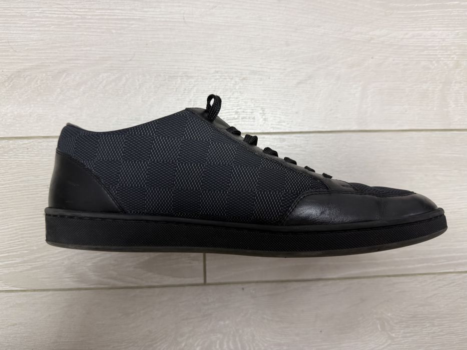 Louis Vuitton.