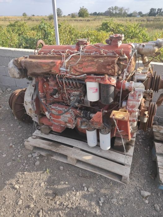 Motor combina laverda și hesston