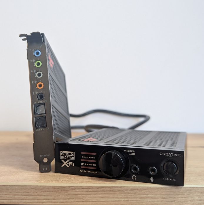 Placă de sunet SoundBlaster X-FI Titanium (SB0880) cu modulul frontal