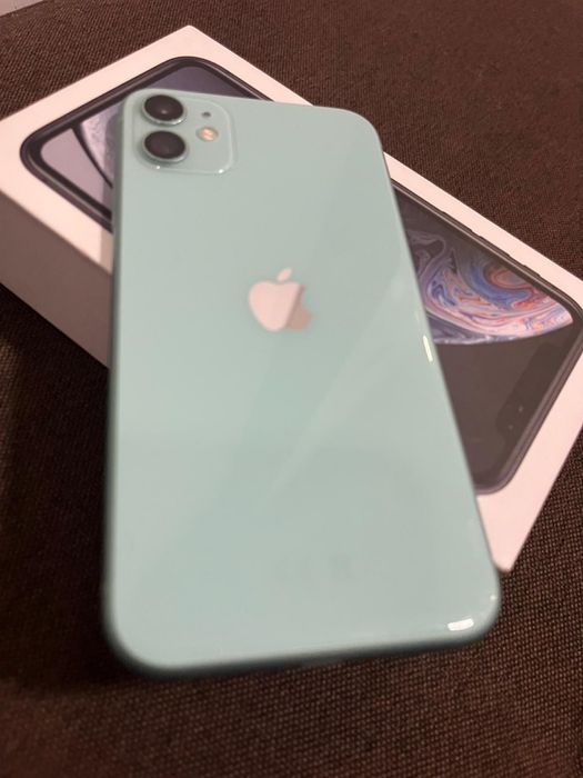 Vand iphone 11 liber de retea 64G