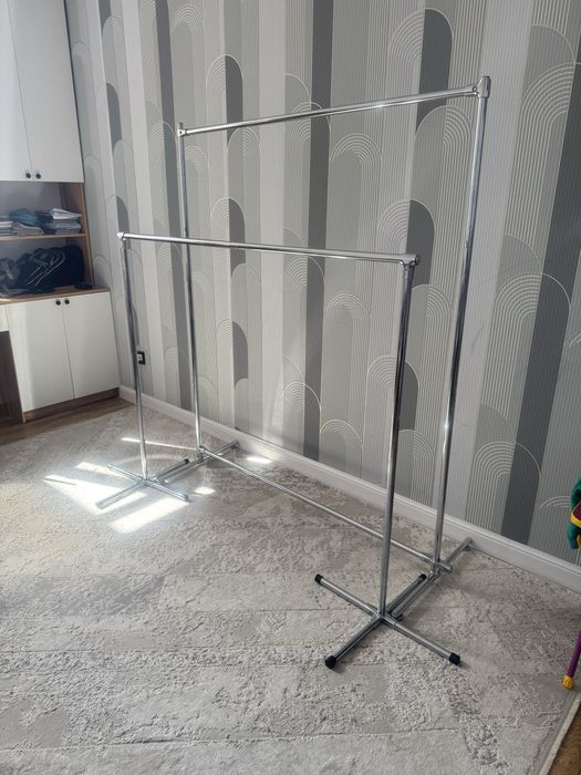 Напольные вешалки
