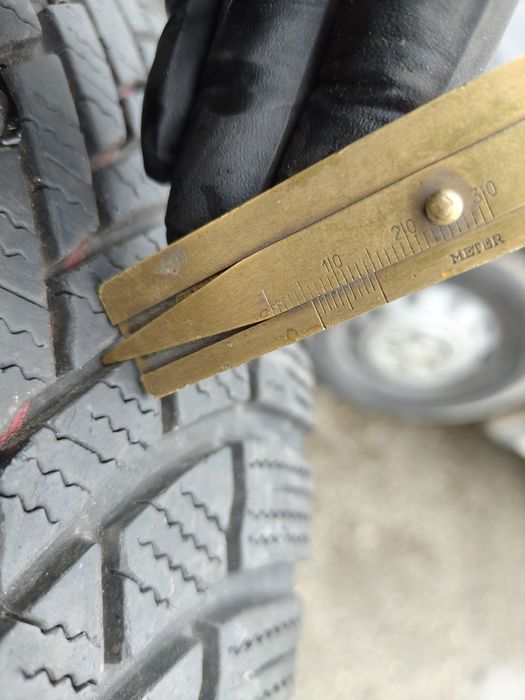 215/65/17 Brigestone