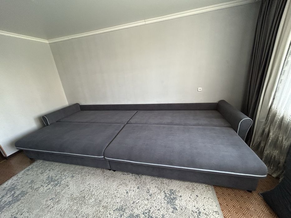 Продам диван 4метра