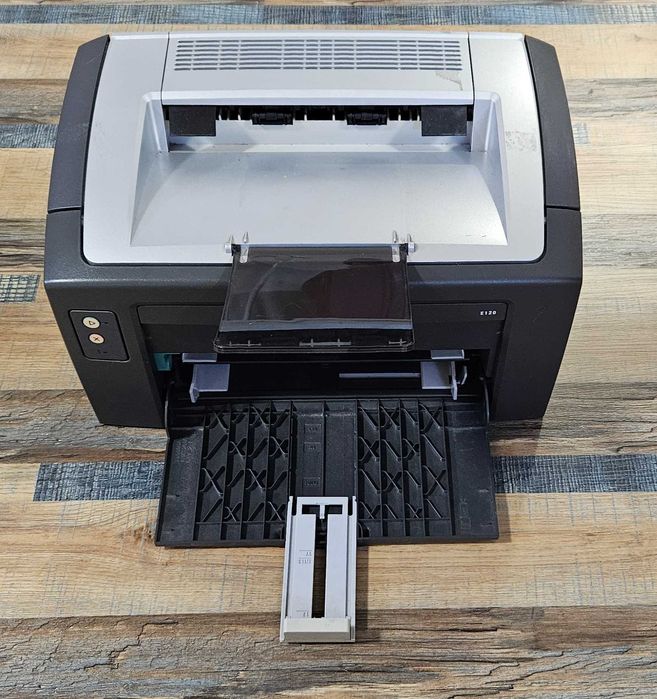 Лазерен принтер Lexmark E120 – работещ, за нова касета (тонер касетата е за смяна)