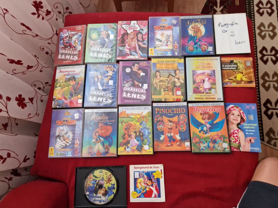 Cd-uri cu filme și desene!