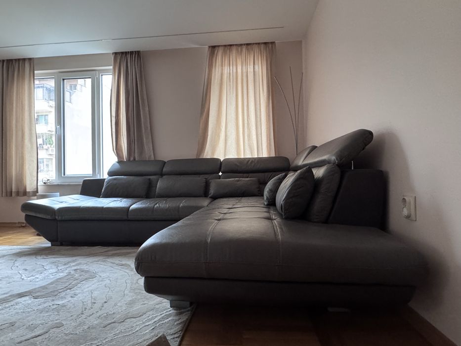 Диван с функция сън и ракла