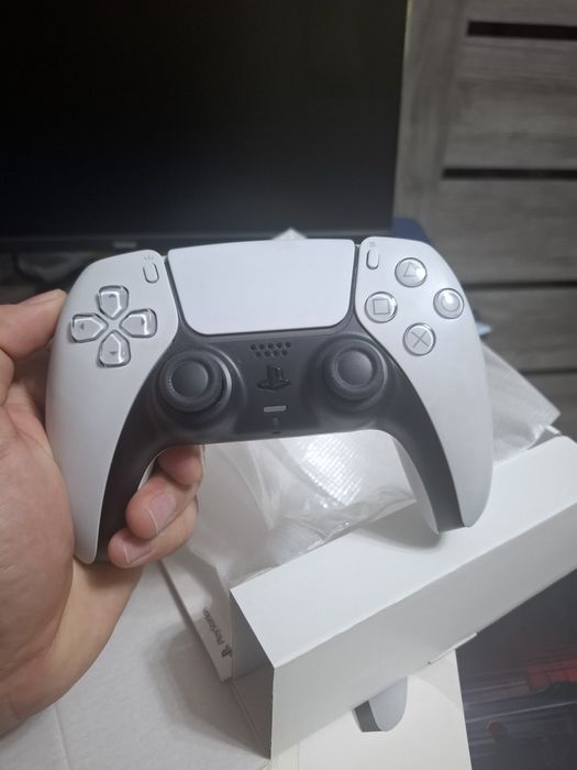 Джостик от ПС5 новый