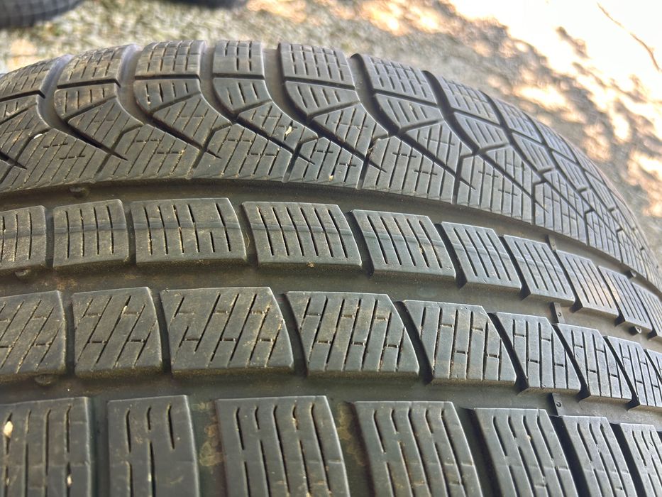 BMW 7/G70 комплект зимни гуми с джанти 20’