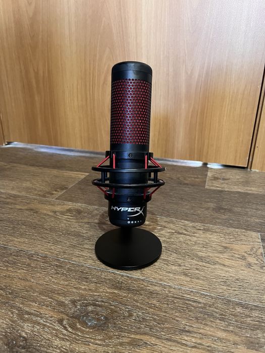 Микрофон HyperX Quadcast
