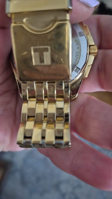 Часы Tissot кварцевые