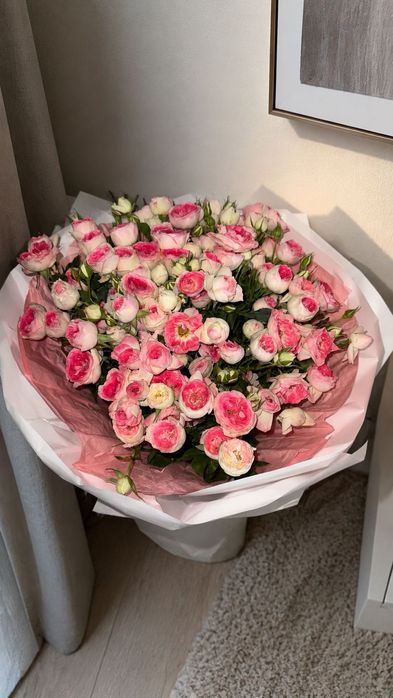 Букет кустовых роз