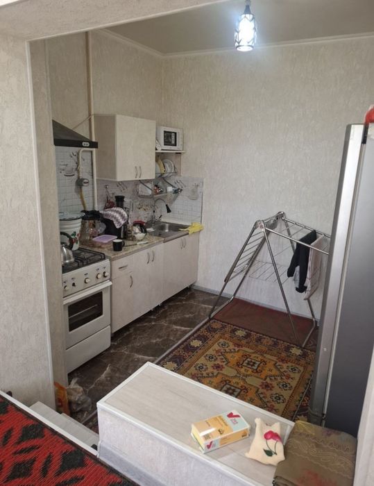 Ахмад Югнакий 3/3/5 Продается Квартира Улутшенка!