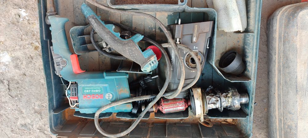 DeWalt total Bosch перфоратор на запчасти