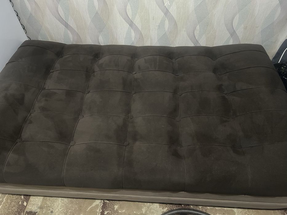 Диван для дома..