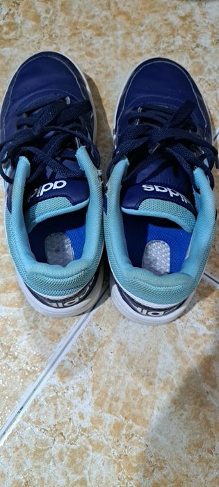 Оригинални маратонки адидас