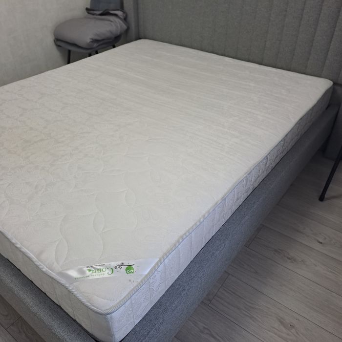 Продам матрас б/у