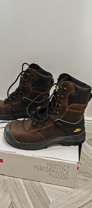 Bocanci de protecție