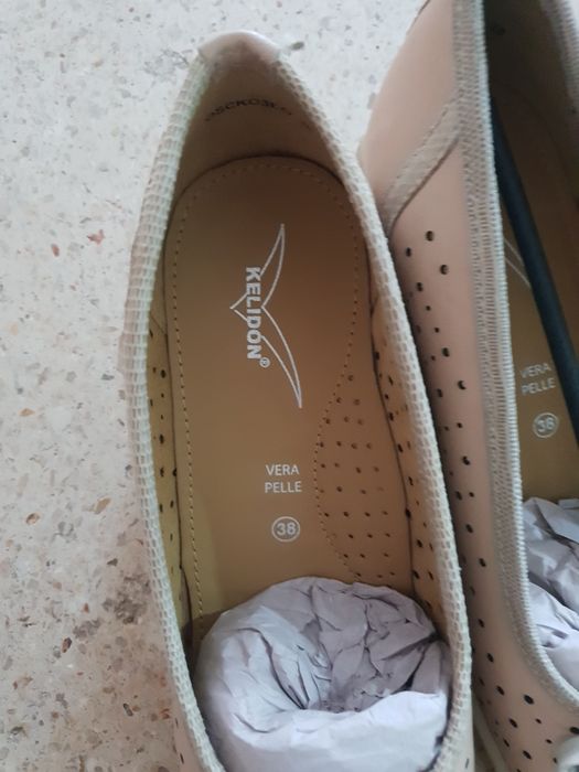 Pantofi piele noi