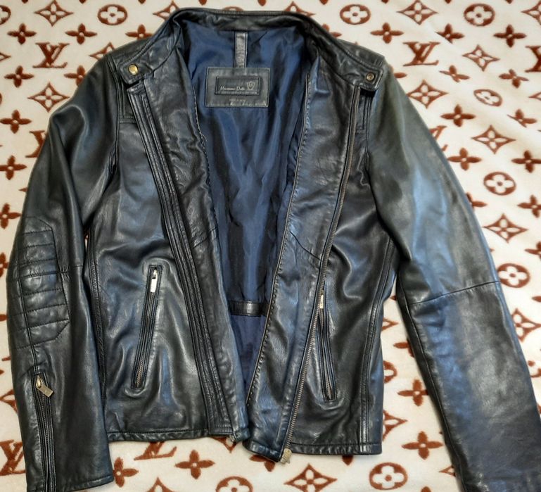 Кожаная мужская куртка Massimo Dutti.