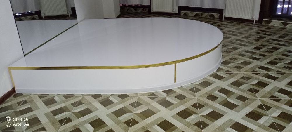 Podyum kelin liboslari saloni uchun