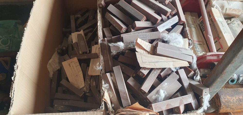 Високоволтен диод Д1007 2Ц202Д КЦ201Е