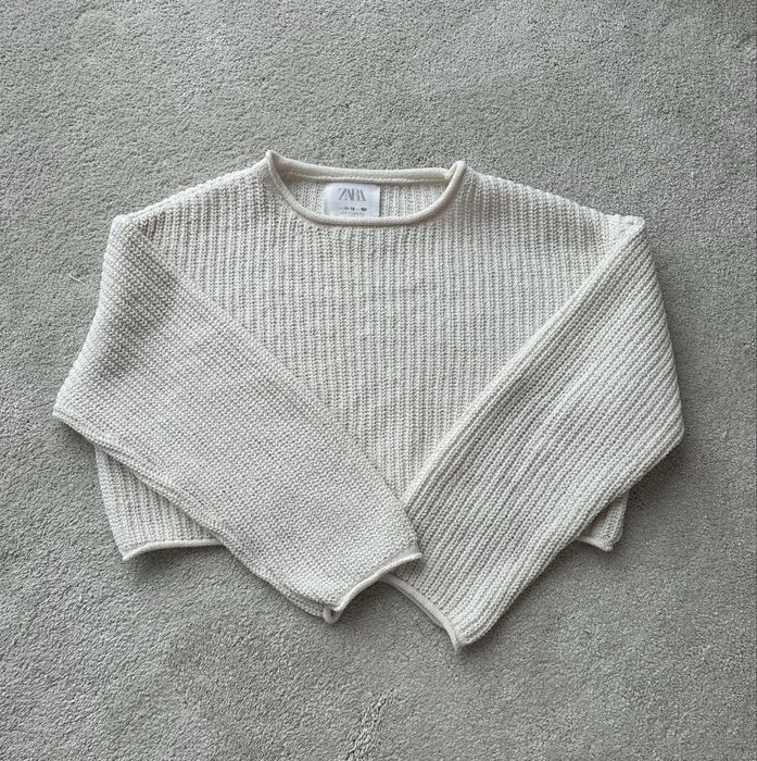 Запазен плетен бял пуловер с дълъг ръкав – 11–12 г. / увеличен