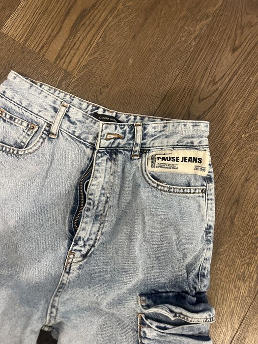 Дънки с джобове с висока талия