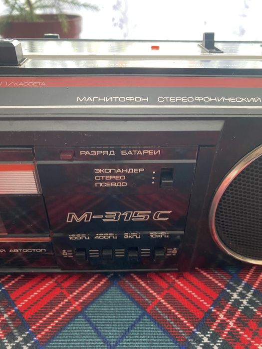 Продам магнитофон