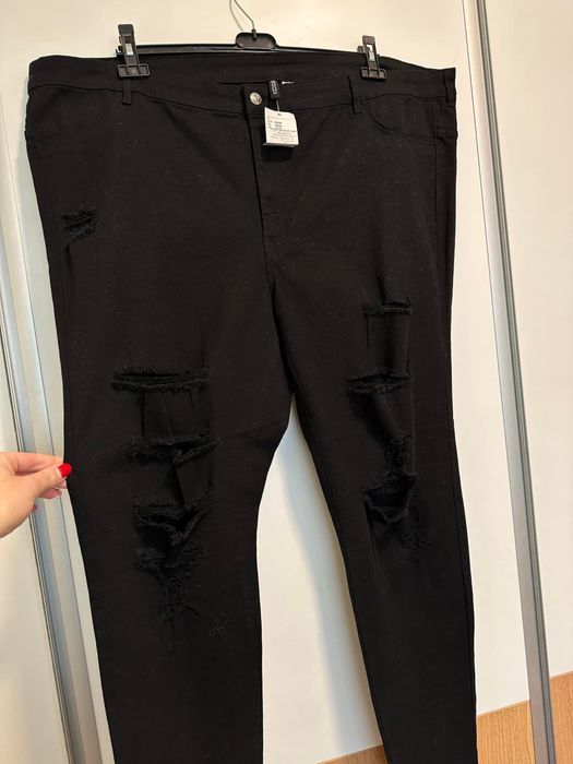 Нови черни макси накъсани дънки