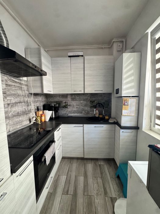 Vand apartament 2 camere tip studio