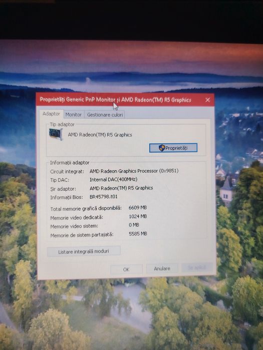 Vând Leptop Lenovo 80M8