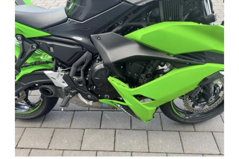 Kawasaki Nija 650 KRT